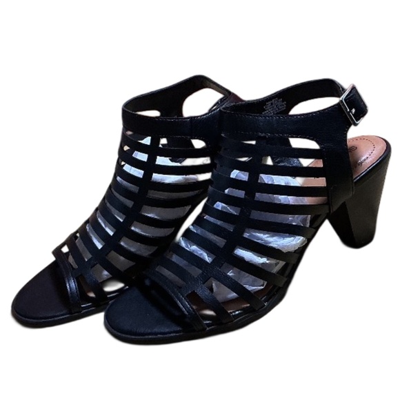 Style & Co. Black Strappy Low Heels, Sexy, Open-Toe, Size 6.5, New - Picture 1 of 9